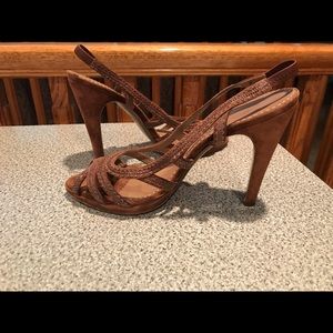 Gorgeous Salvatore Ferragamo heels!